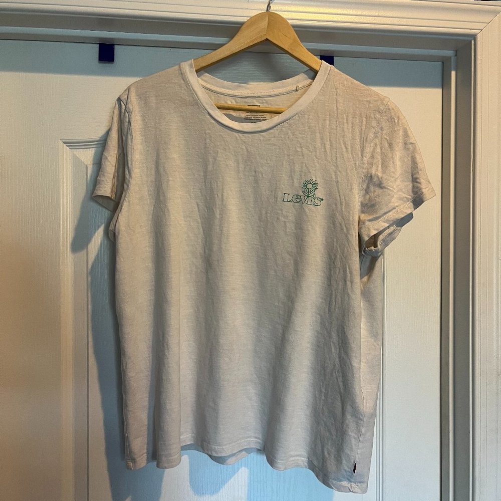 Levi's white shirt